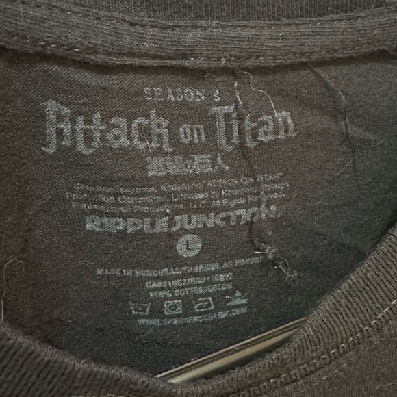 Attack on Titan Sasha Braus short sleeve graphic T-shirt - Picture 2 of 4